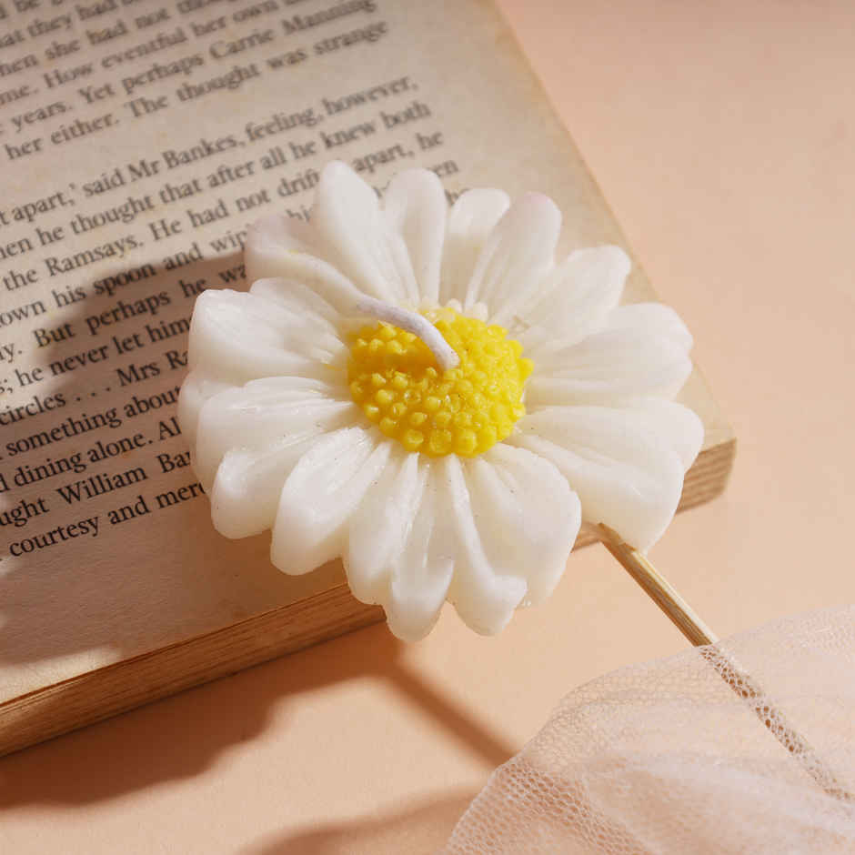 Floral Candle | Oye Happy