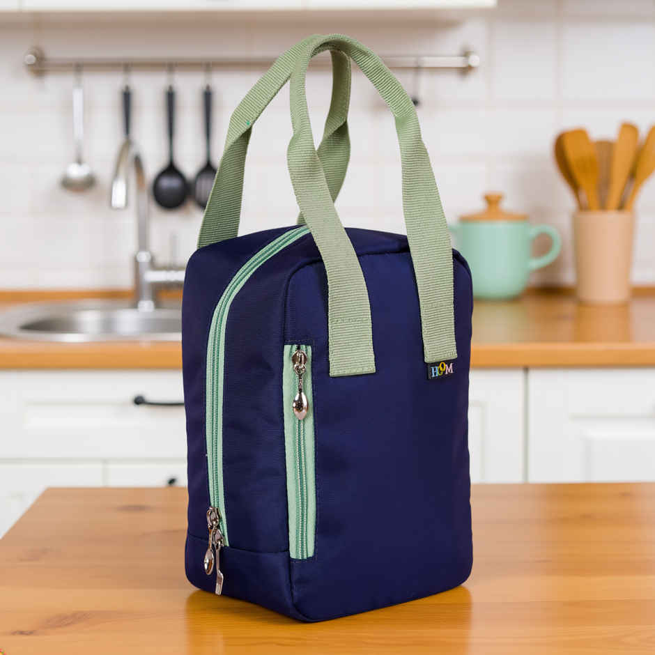 HOOM Solid Colour Lunch Bag with Met-PET Insulation & Front Pocket | Fresh and Warm for Longer