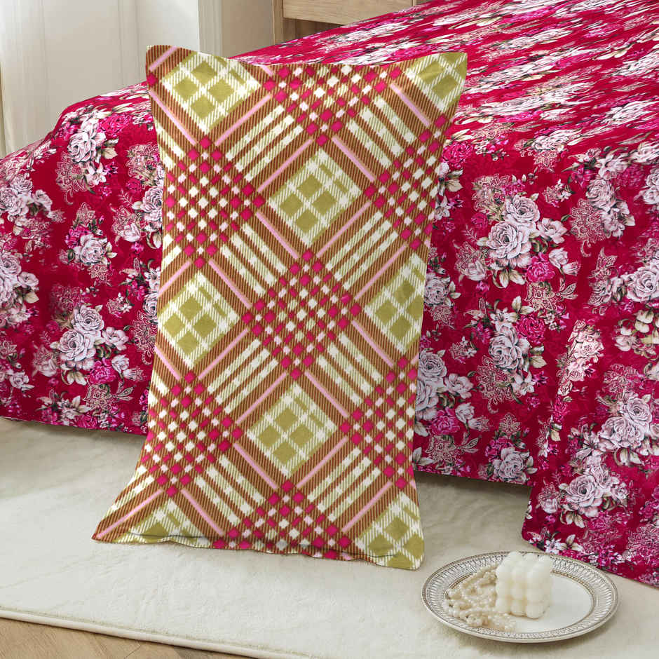 Dream Living 135 GSM King Bedsheet Set |275 x 275 cm| With 2 Pillow Covers