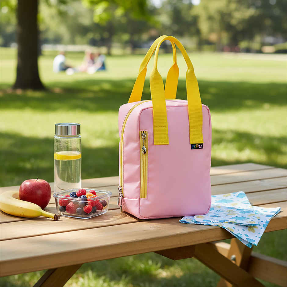 HOOM Solid Colour Lunch Bag with Met-PET Insulation & Front Pocket | Fresh and warm for Longer