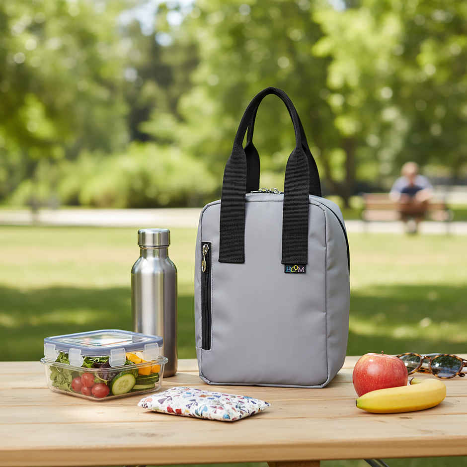 HOOM Solid Colour Lunch Bag with Met-PET Insulation & Front Pocket | Fresh and Warm for Longer
