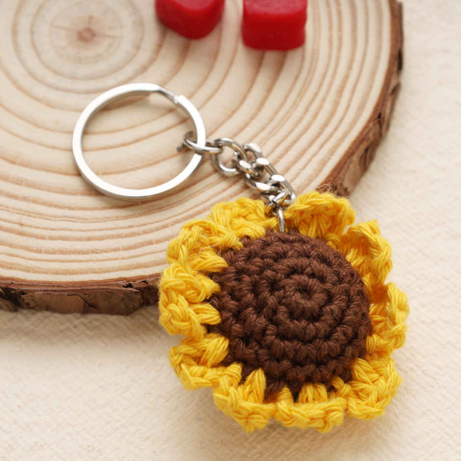 Crochet Flower Keychain | Happy Mail