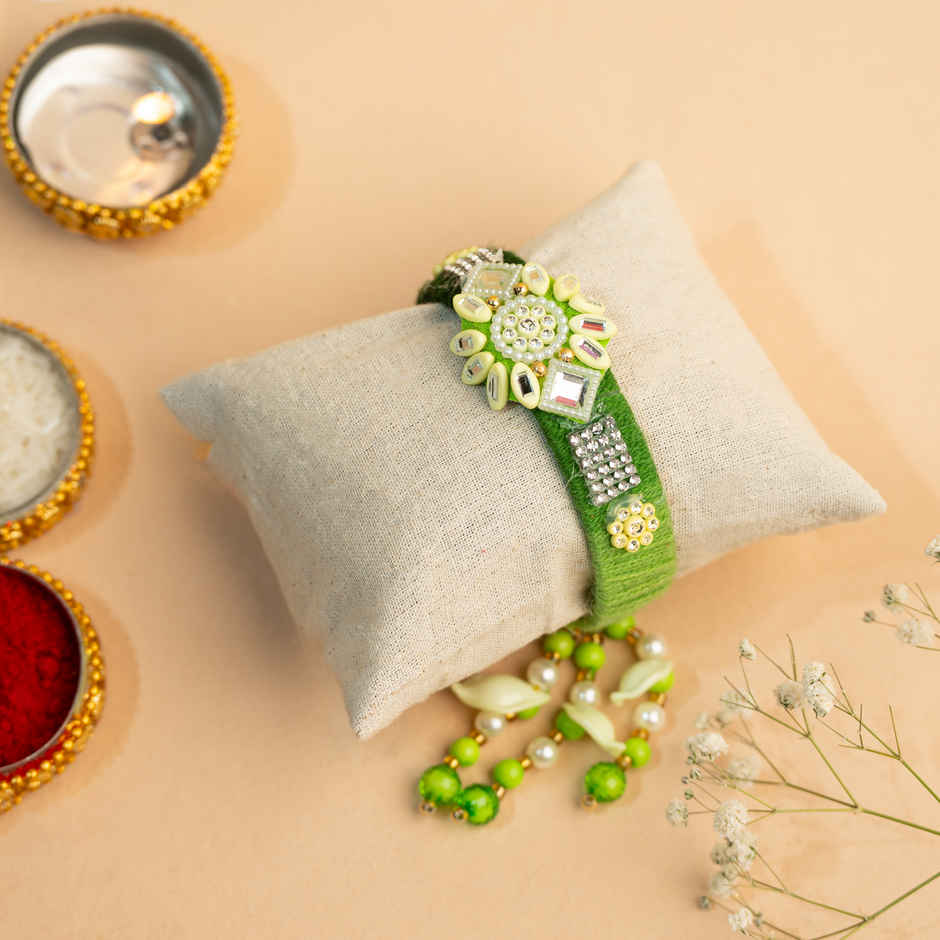 Lumba Rakhi for Bhabhi | Floral | Pack of 1 | Avyaan Rakhi