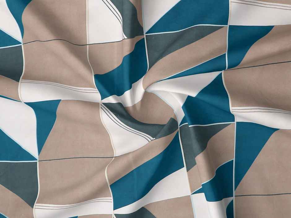 Dream Living 135 GSM King Bedsheet Set |250 x 275 cm| With 2 Pillow Covers