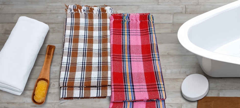 HD Creations Mayura Bath Towel (150cm x 71cm) (Colour May Vary)