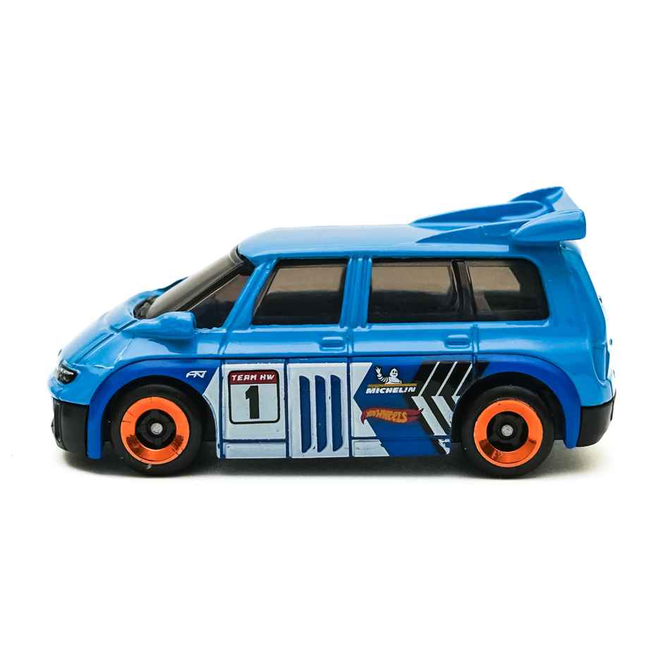 Hot Wheels Worldwide Basic Car HW RENAULT ESPACE F1 Toy Car for Kids and Collectors