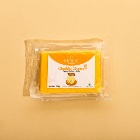 MOOZ Cheddar Cheese