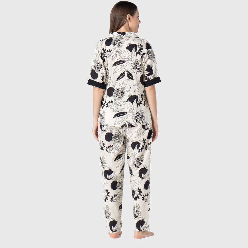 Sanskrutihomes Women Tropical Multicolor Printed Pure Cotton Night Suit SE-NSP-738 | M