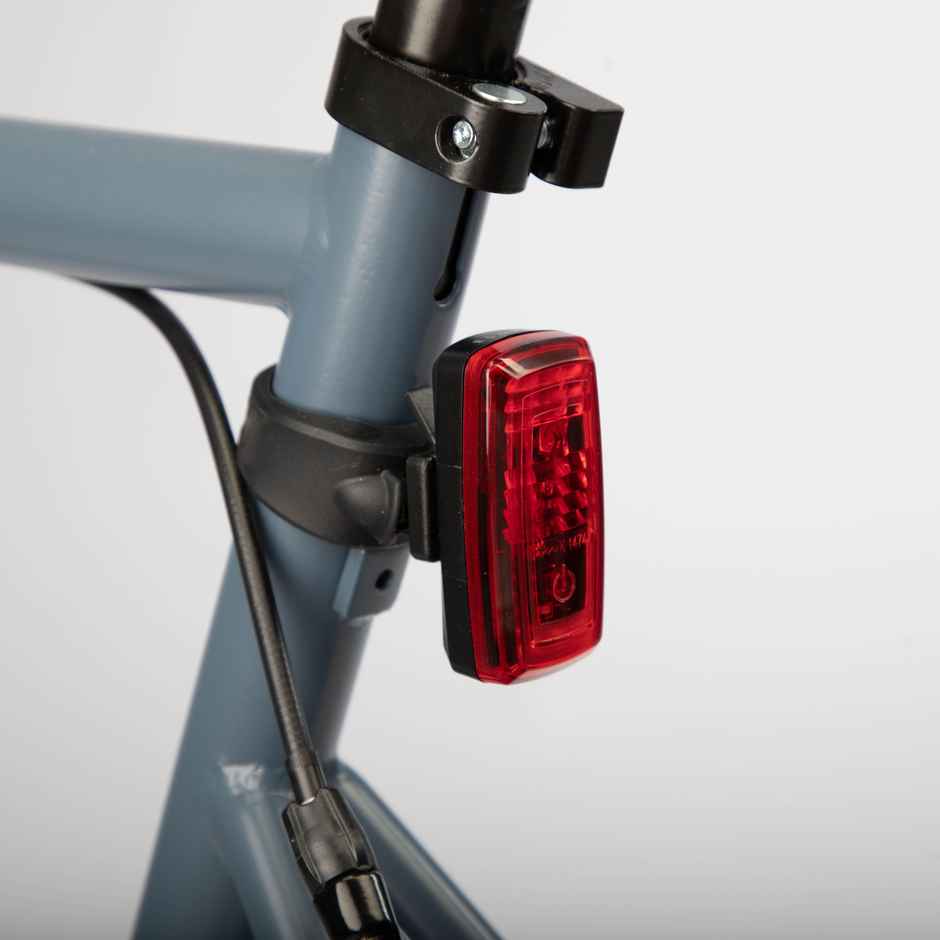Decathlon Front And Back With Battery Cycling Light Set | Black & Red
