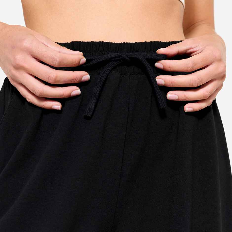 Decathlon | Nyamba WoMen's Loose-Fit Trackpant | Black - S