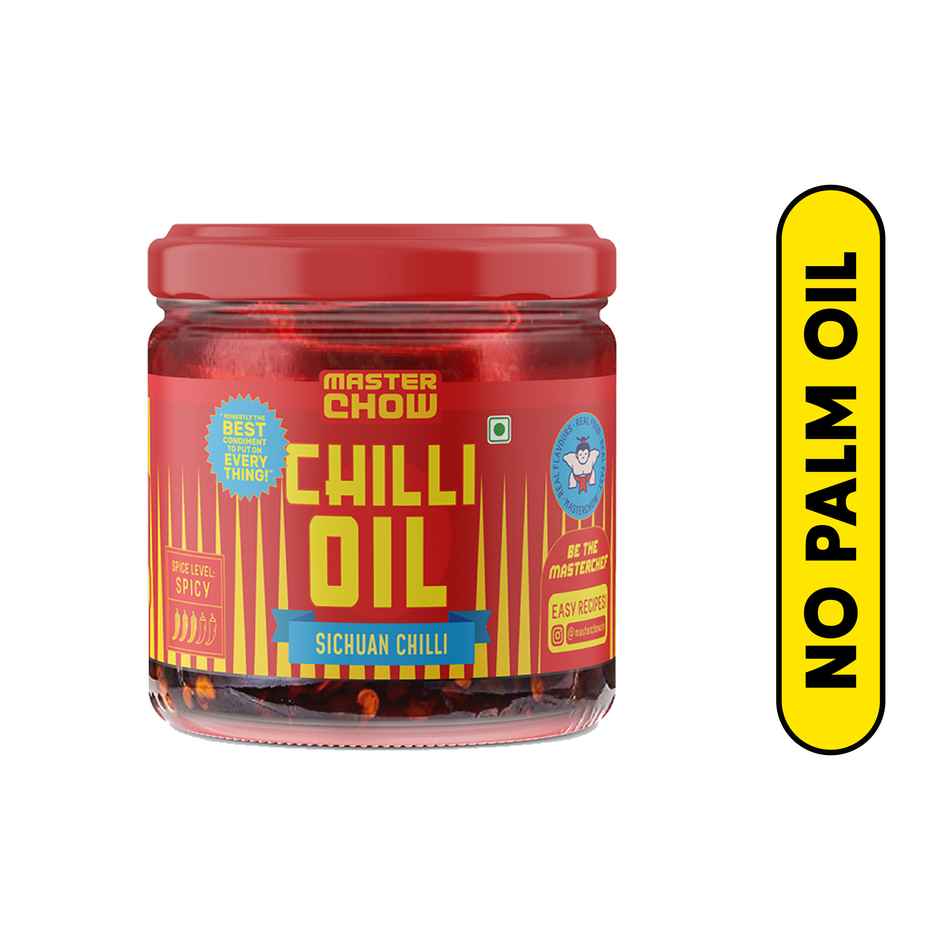 Masterchow Hakka Noodles (300g) & Masterchow Spicy Sichuan Chilli Oil (170g) & Masterchow Chowmein Cooking Sauce (220g) Combo