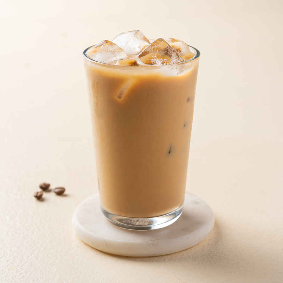 Chicken Puff (1pc) & 250 Ml Cold Coffee (1pc) Combo 