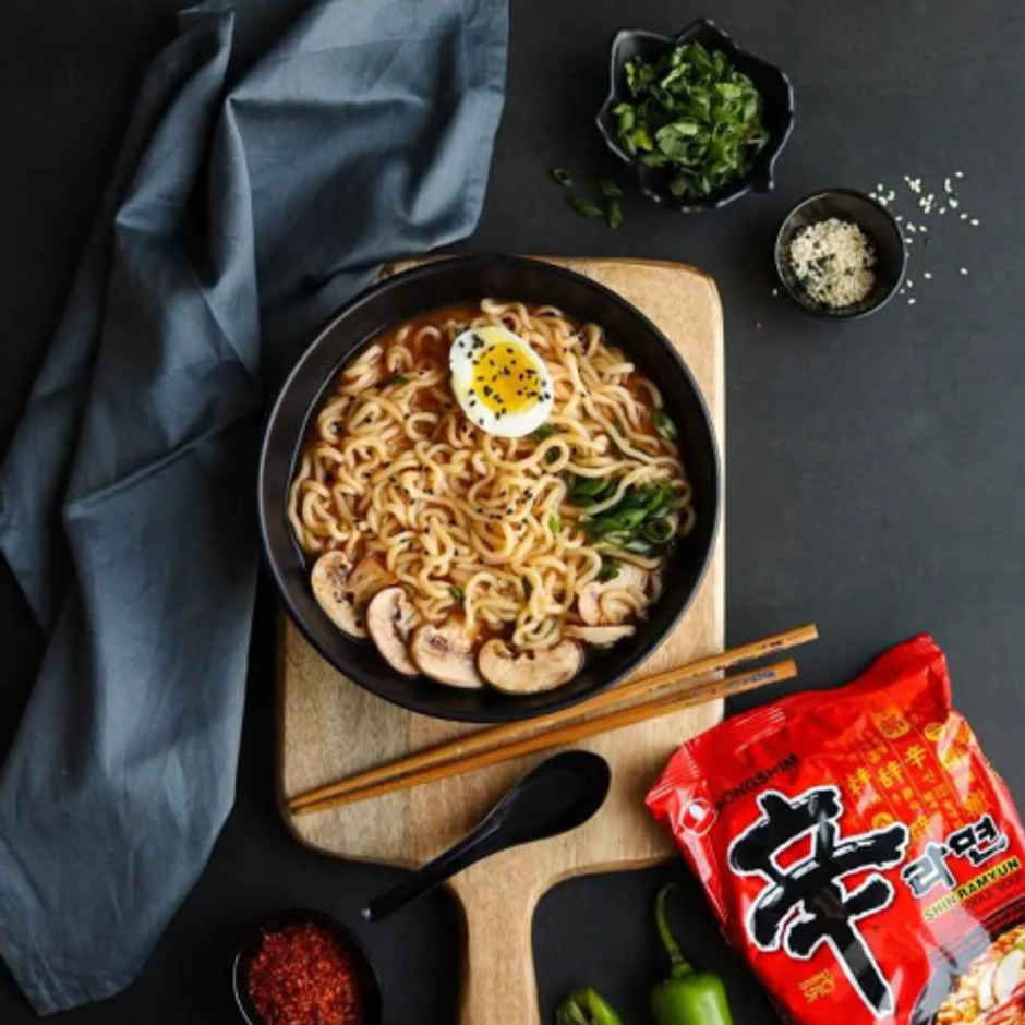 Korean Nongshim Shin Ramyun Noodle Soup Veg