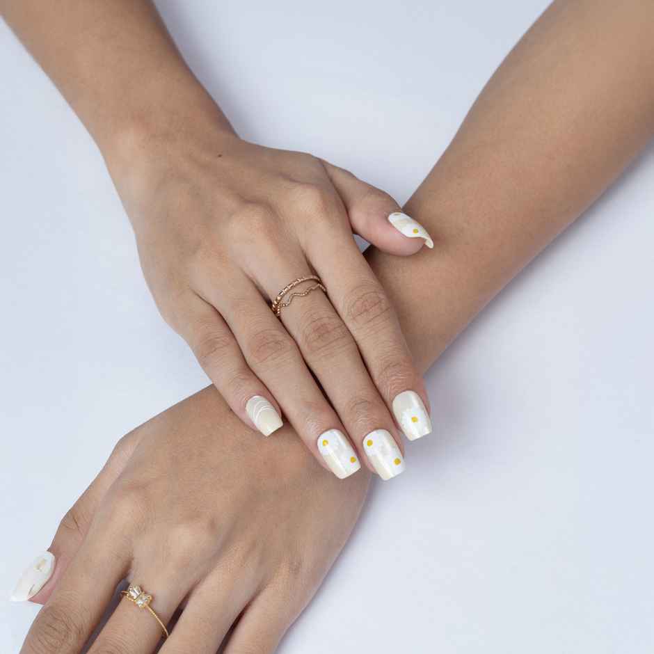 Pep Nails Buttercup Yellow Floral Medium Coffin Reusable Press On Nails 30 Nail Tips