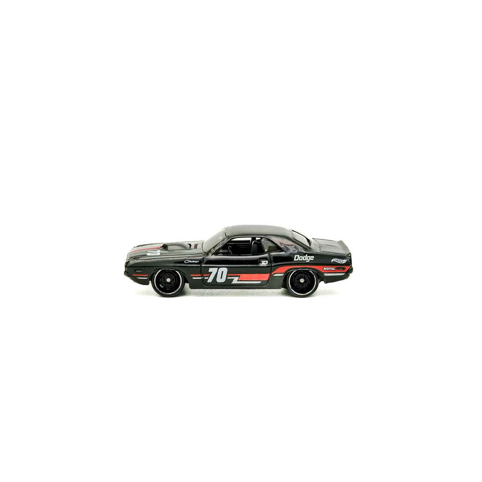 Hot Wheels Worldwide Basic HW70 Dodge Hemi Challenger Car Toy for Kids & Collectors