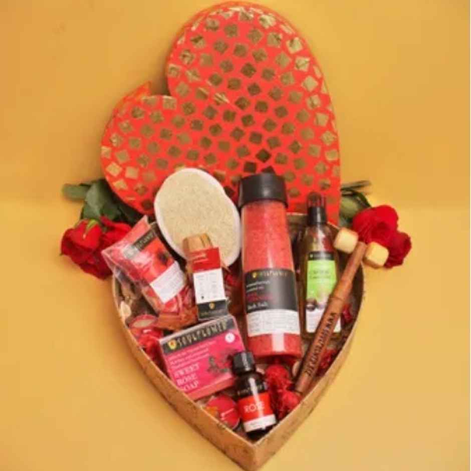 Soulflower Mothers Day Heart Bath Gift Set with Rose | Self Care Hamper for Her 1.0 PIECE