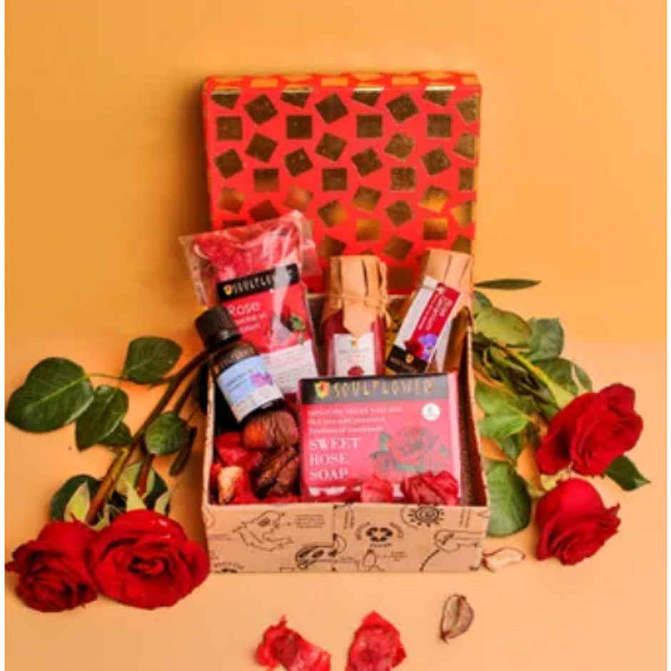 Soulflower Mothers Day Rose Glow Gift Set for Her | Beauty and Self Care Hamper 1.0 PIECE