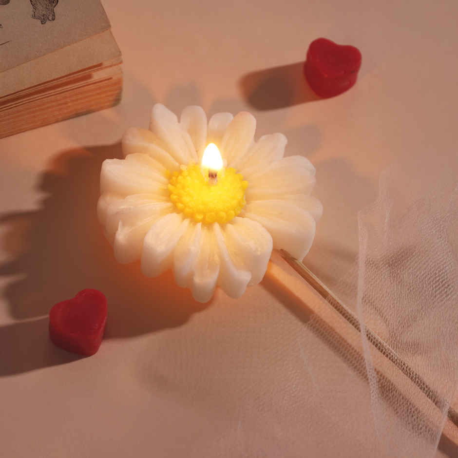 Floral Candle | Oye Happy