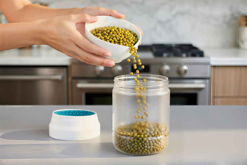 2Mech Sprout Maker Jar with Ventilation Stand