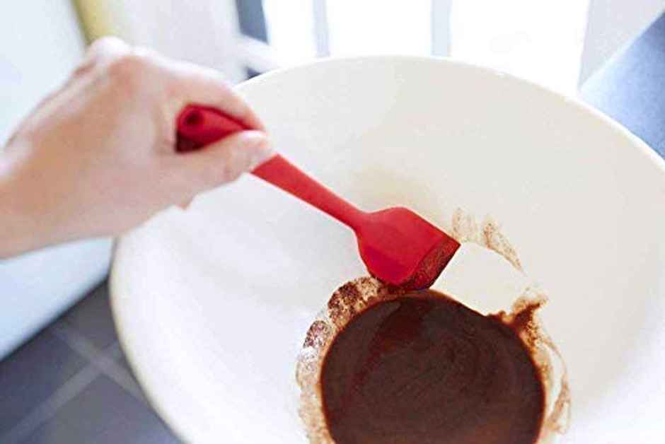 Femora Premium Virgin Silicone Big Spatula With Grip Handle Red