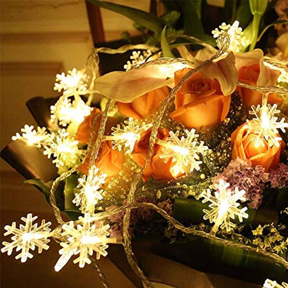 Quace Mini Snowflake String Light