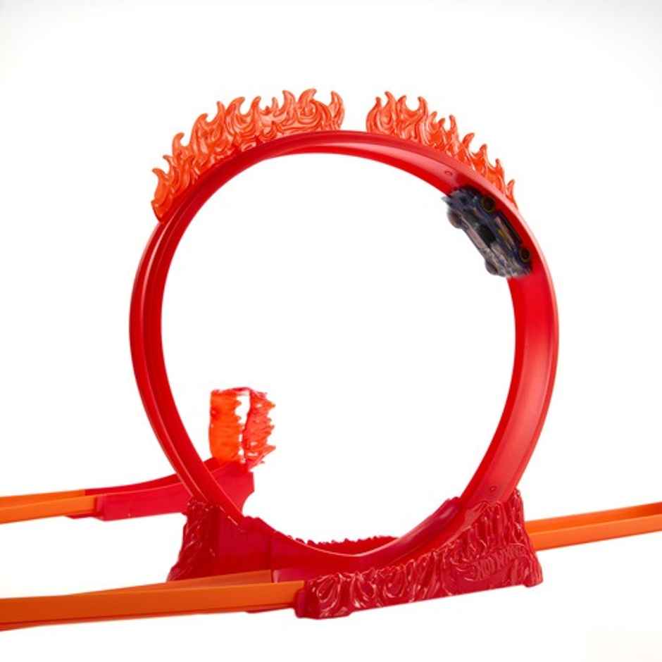 Hot Wheels Track Set - Fire-Themed Track Set and 1 Hot Wheels Car | 16 Track-Building
