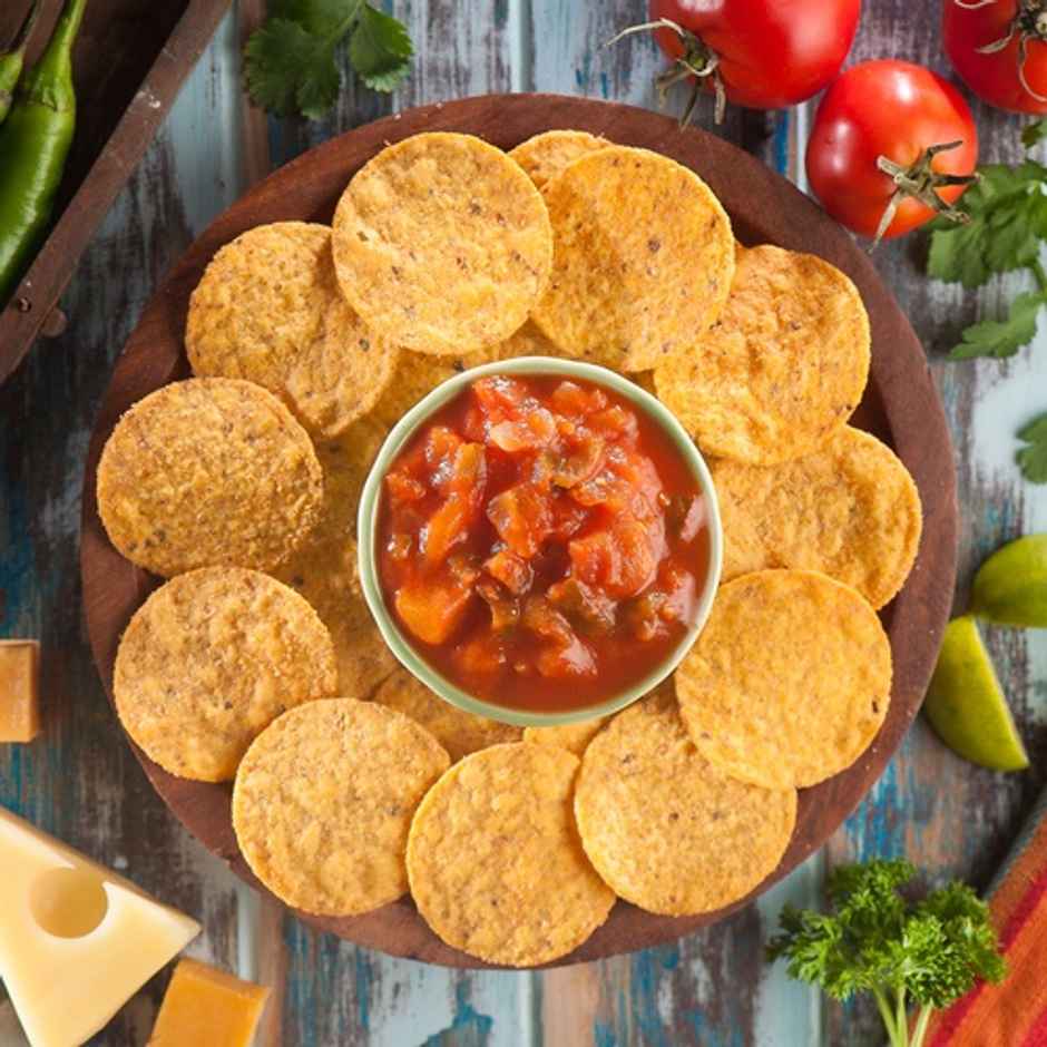 Cornitos Jalapeno Nachos and Salsa Dip Tray