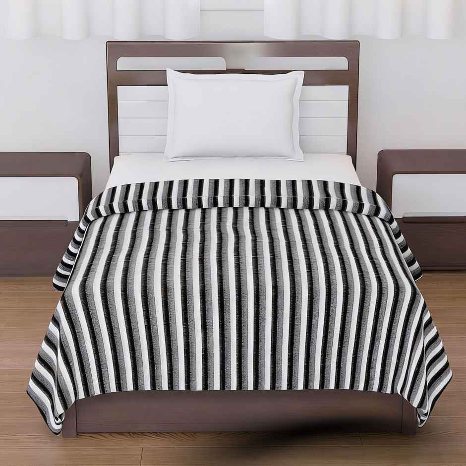 Status Polar Fleece Blanket | 125 x 210 cm | Black