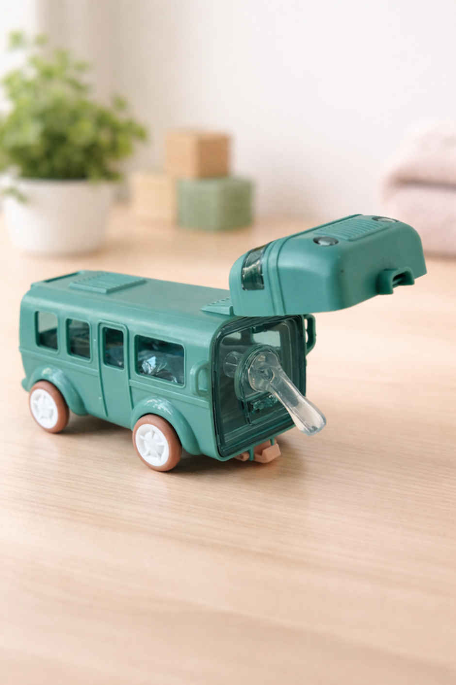 DesignLand School Bus Pink Sipper Water Bottle | Green | 500 ml