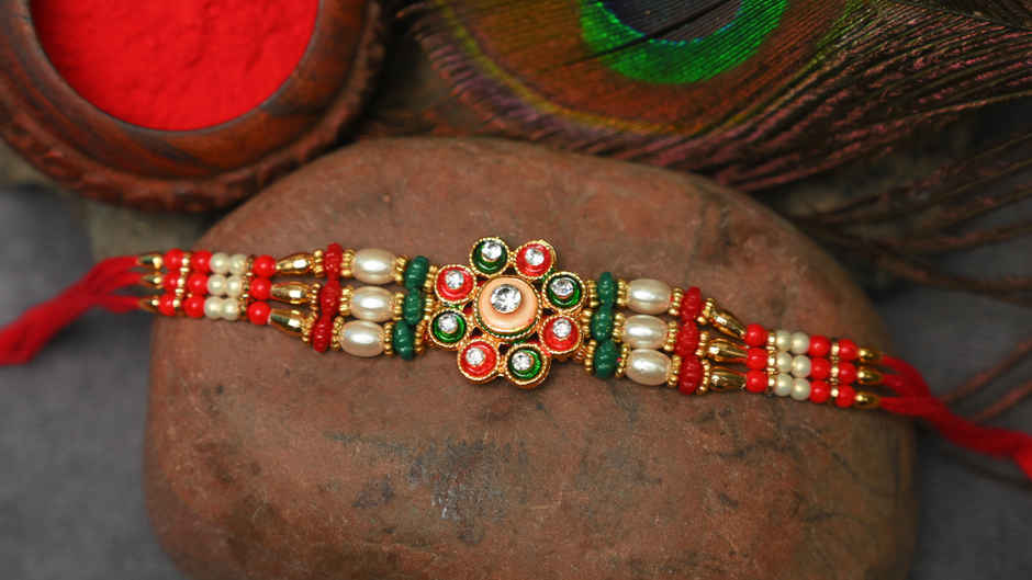 Aurum Baahubali Traditional Beads Rakhi