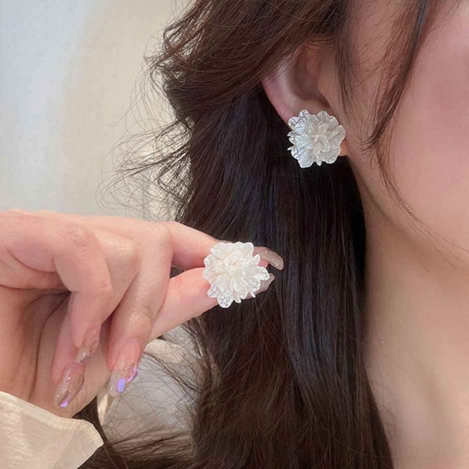 Estailo Fashion Women's Jewellery Earrings White Floral One Size | E0001200