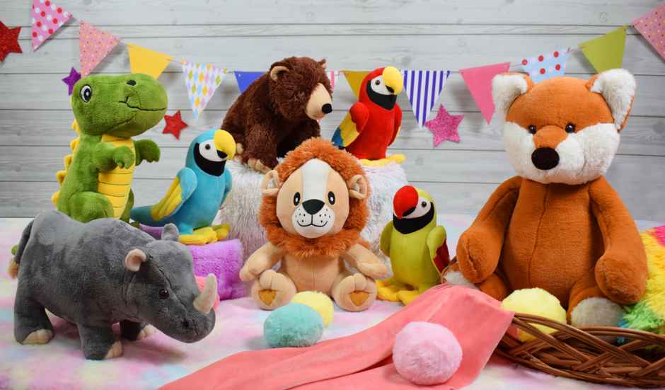 Mirada Brown Sitting Lion Soft Toy -27Cm