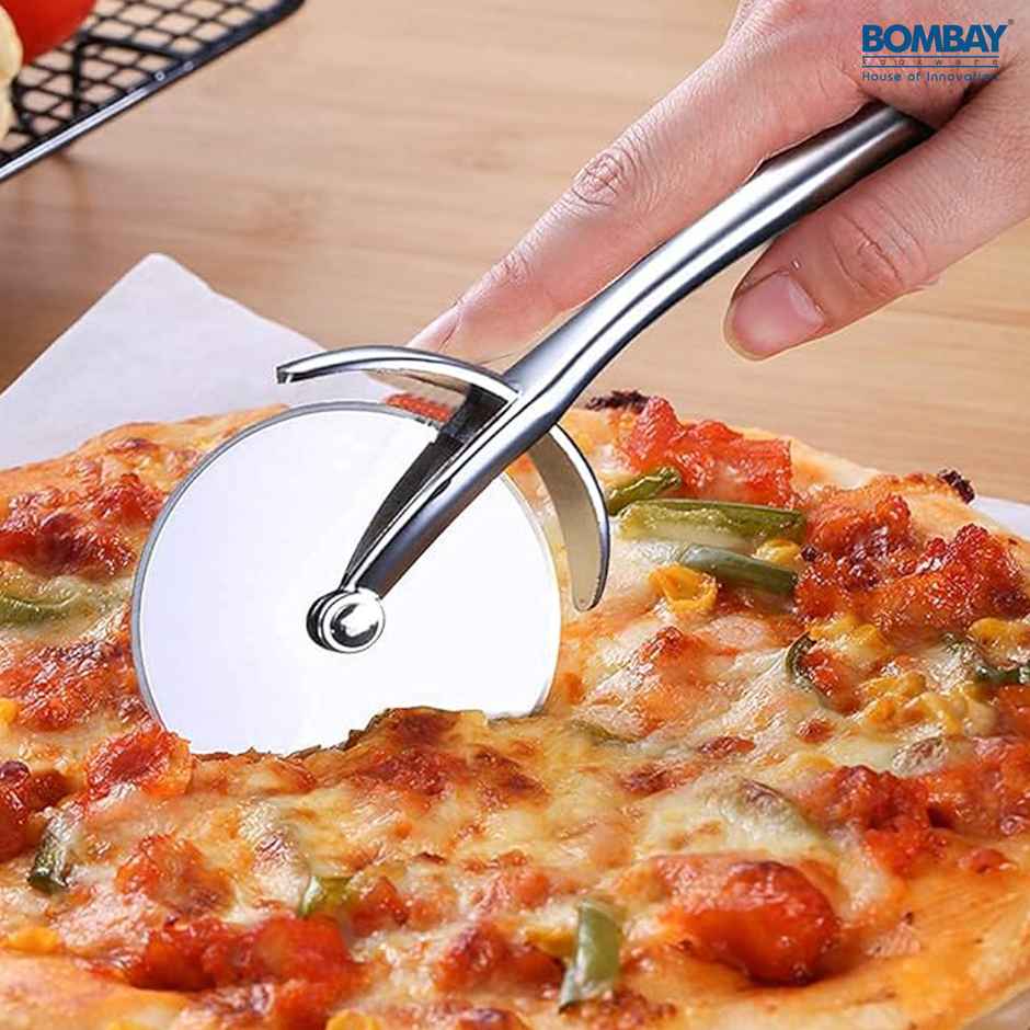 Zinc Alloy Wheel Pizza Cutter Premium Pack of 1 | Silver | 18 Cm