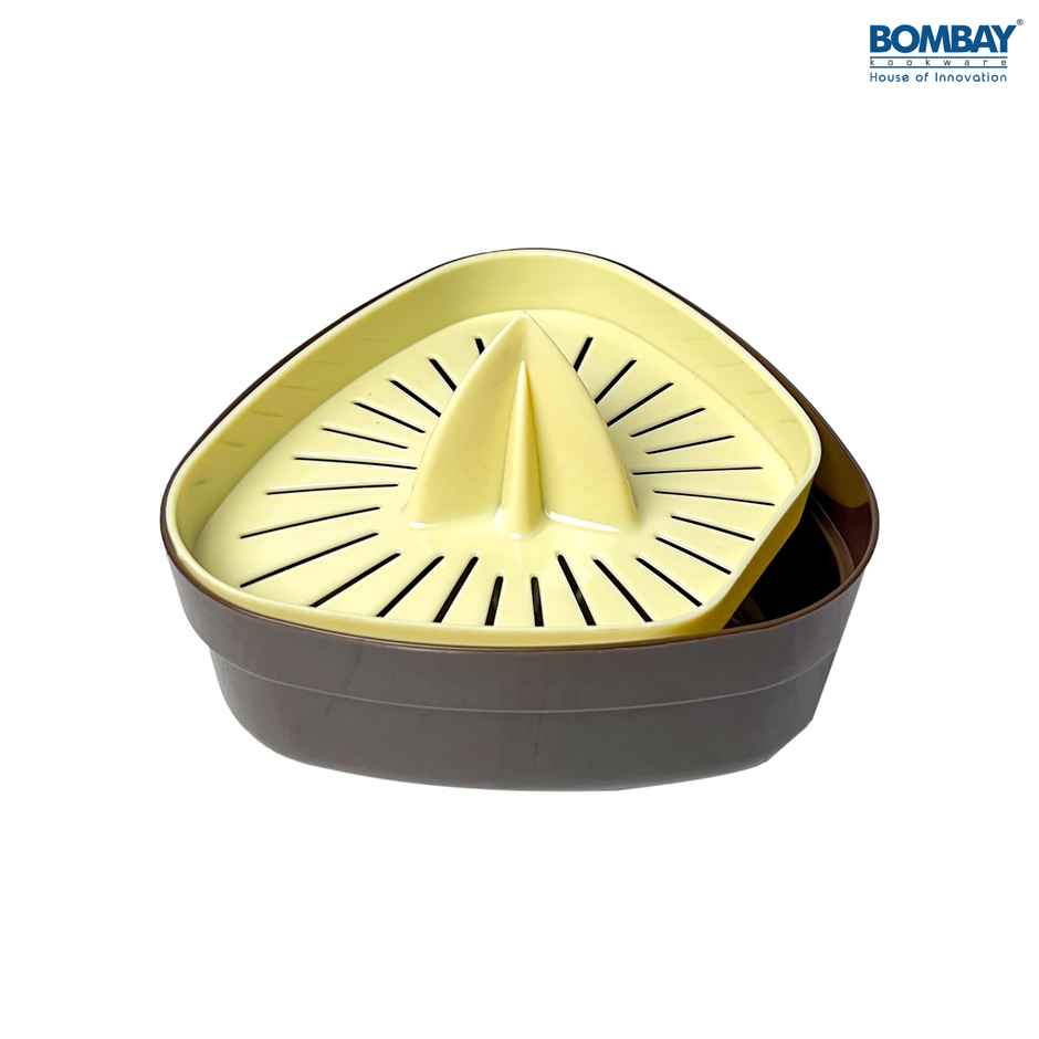 Hand Press Manual Plastic Juicer - Brown