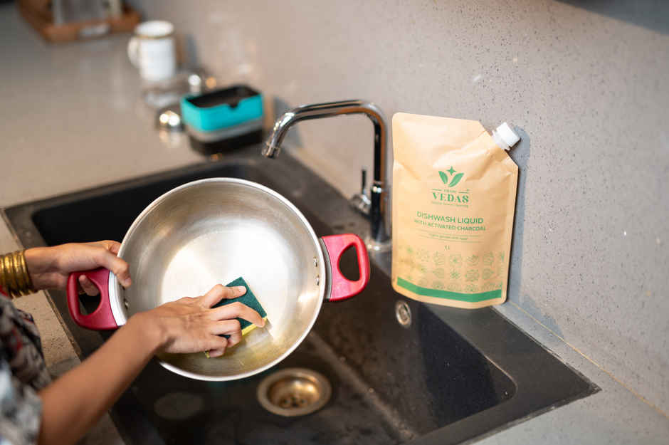 From Vedas Dishwash Liquid