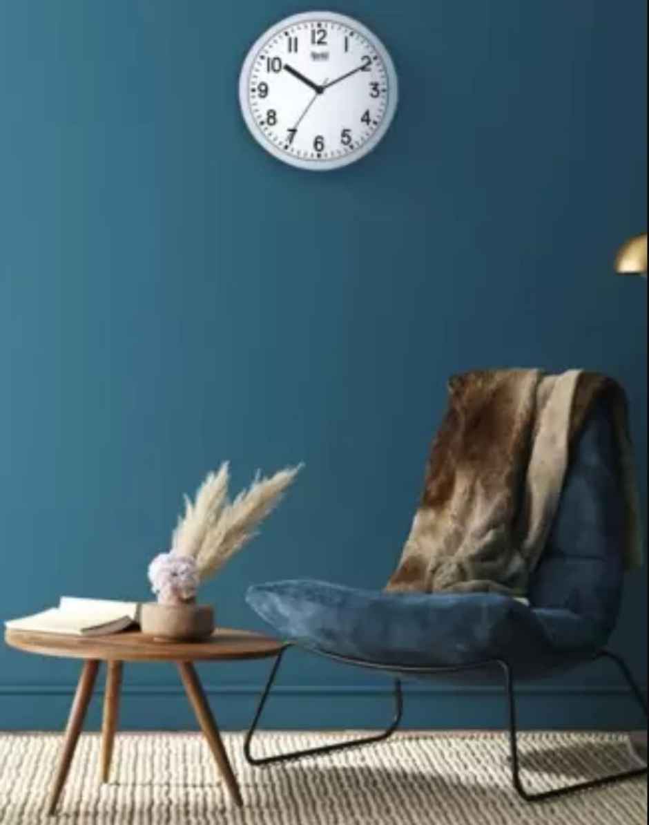 Ajanta Analog 23 cm x 23 cm Wall Clock(White With Glass Standard)