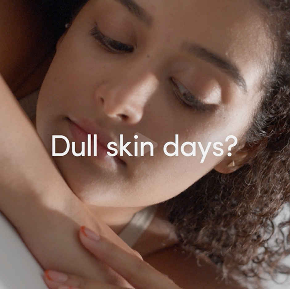 Dove 3% Brightening Serum + Vitamin C Glow Recharge Serum Body Wash