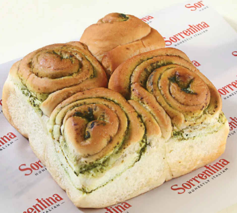 Sorrentina Pesto Rolls