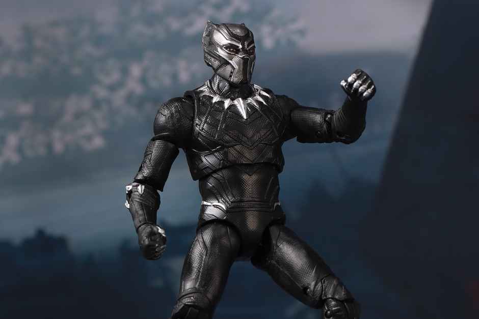 Striders Black Panther Action Figure with Plastic Display Holder New Packaging Edition