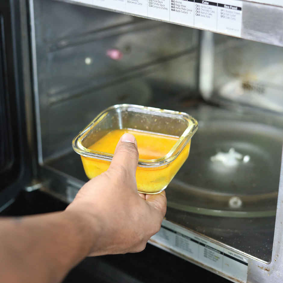 Cello Glassy Square Lunch Box | Microwavable Borosilicate Glass | Clear - 320 ml