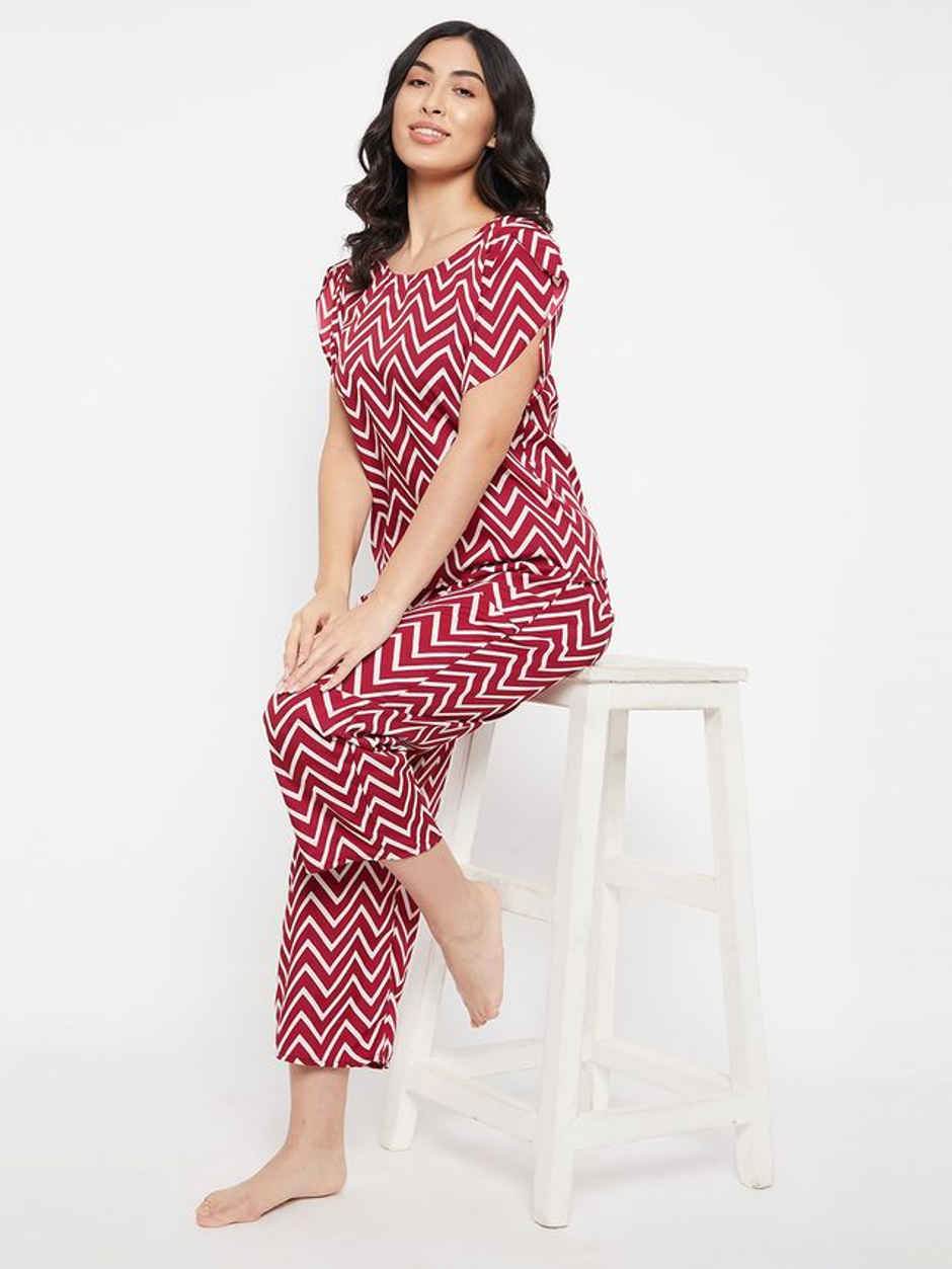 Clovia Women's Chevron Print Rayon Top & Pyjama Set | LS0534D04 | Red - L