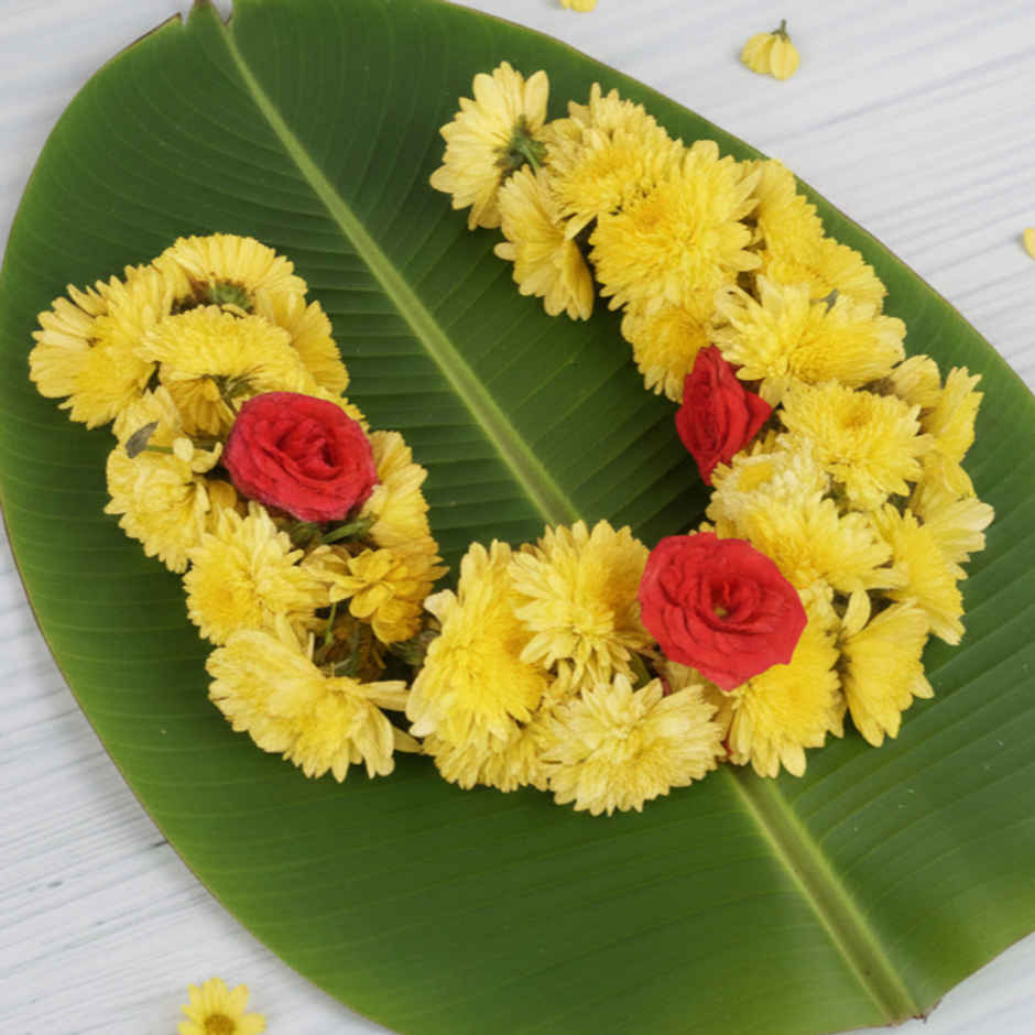 Fresh Chrysanthemum Flower String Combo