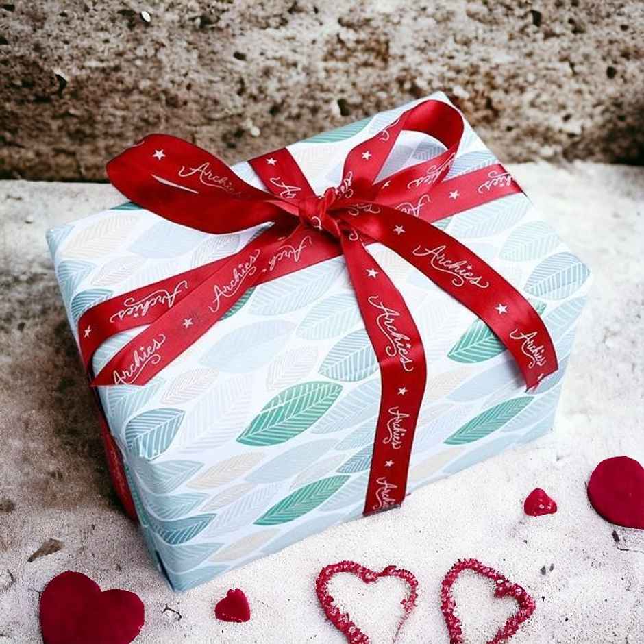 Green Printed Gift Wrapping Paper | Archies