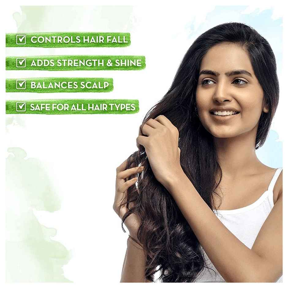 Mamaearth Onion Hair Oil for Hair Fall Control with Onion & Redensyl