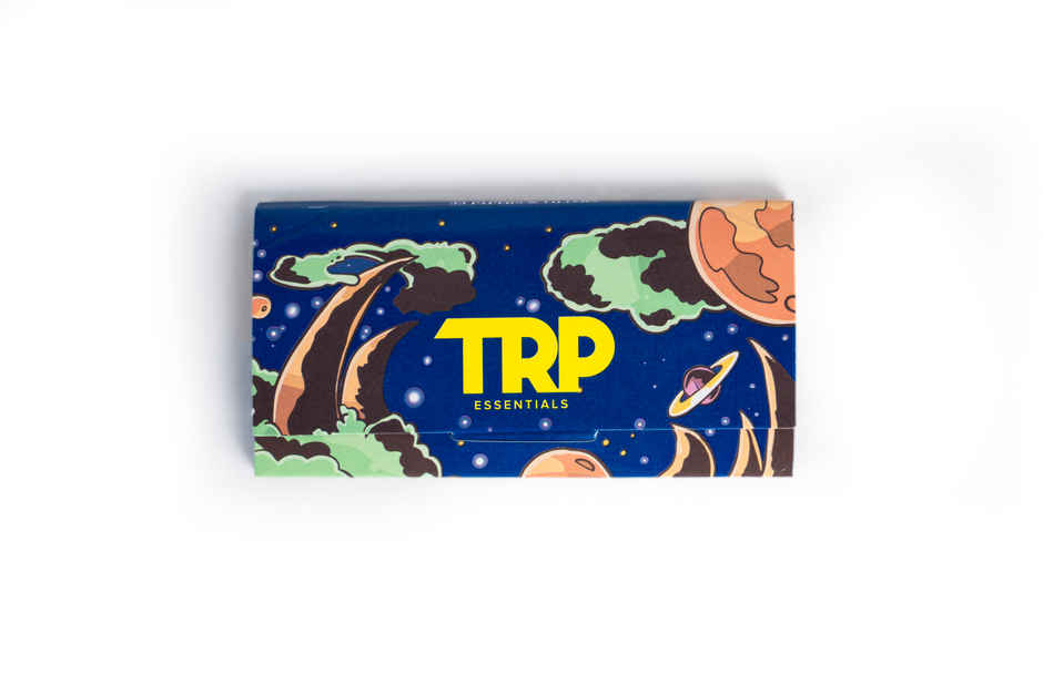 Trp Essentials Rolling Paper Booklet & Filter (1pc) & Flik Pocket Lighter With Adjustable Flame | Assorted (1pc) Combo