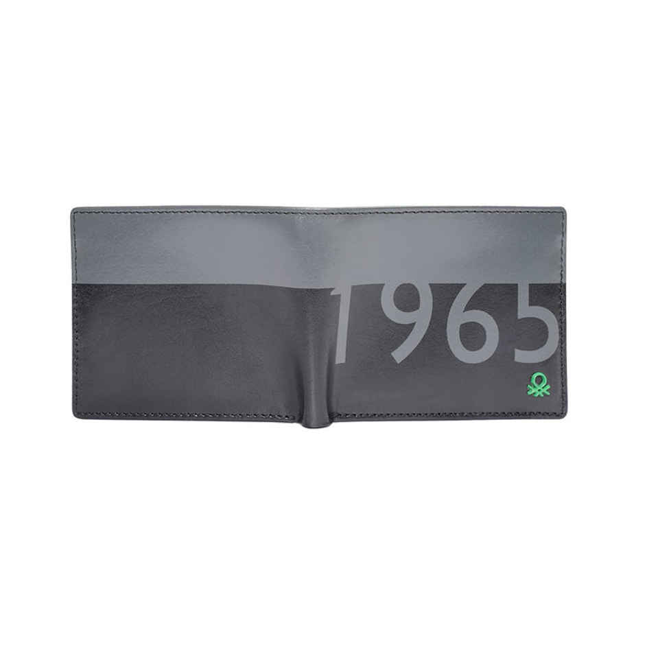 United Colors Of Benetton Men's Solid Leather Passcase Wallet | Black