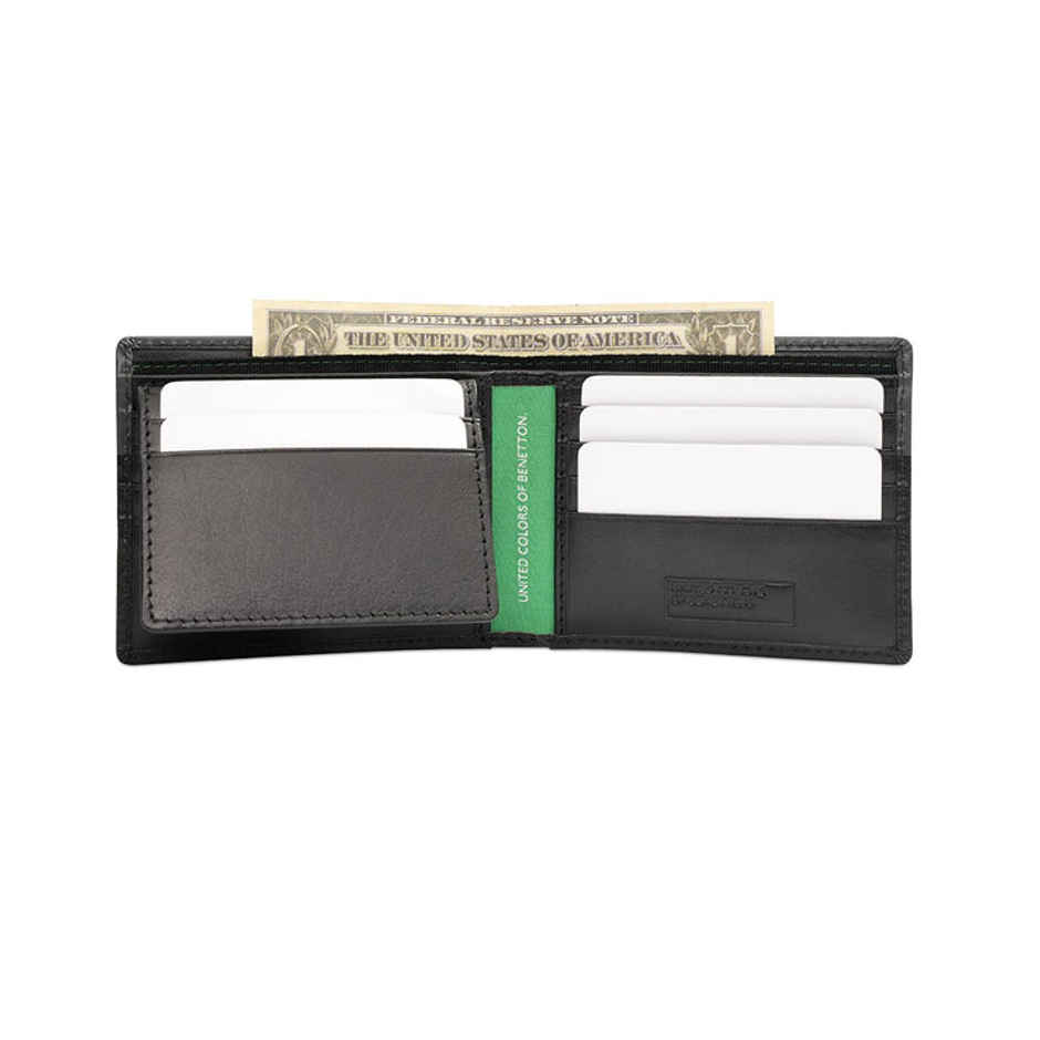 United Colors Of Benetton Men's Solid Leather Passcase Wallet | Black