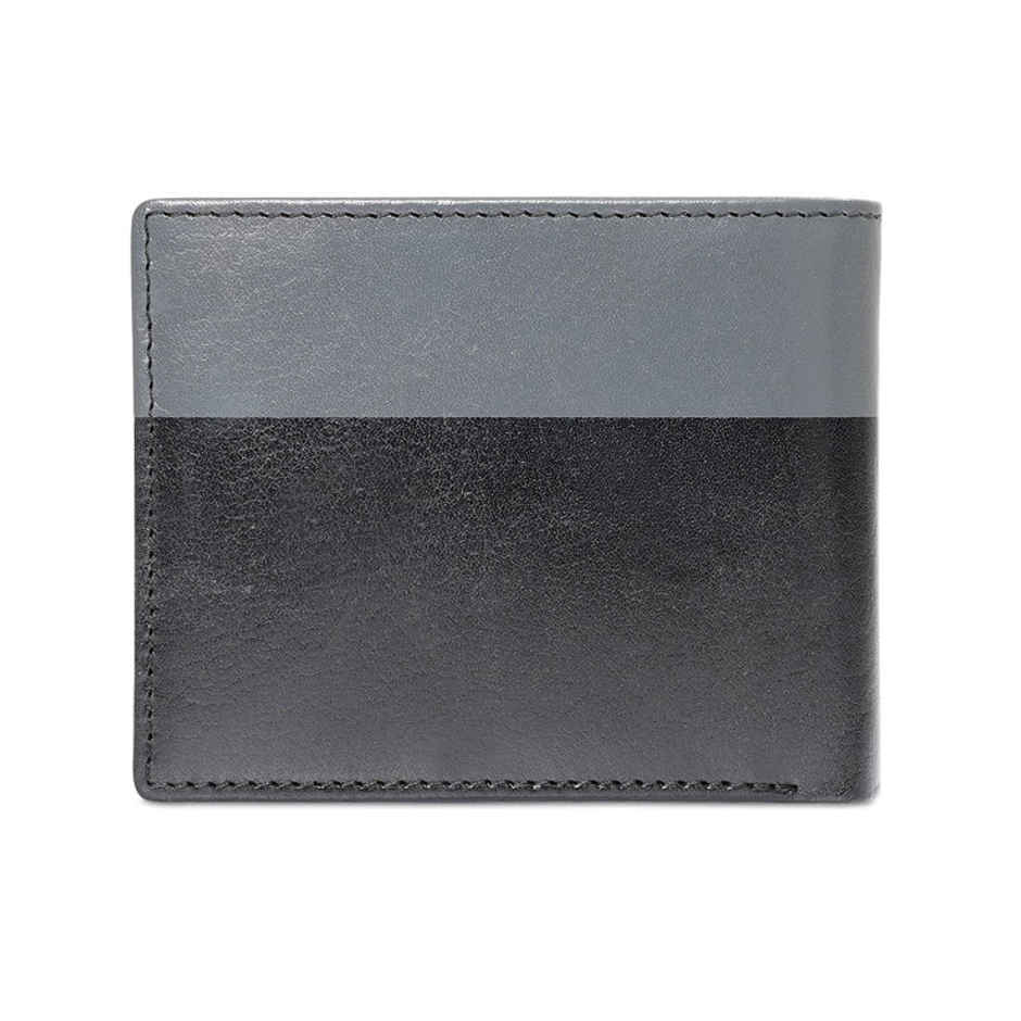 United Colors Of Benetton Men's Solid Leather Passcase Wallet | Black