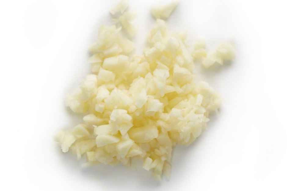 Fresh Chopped Garlic 