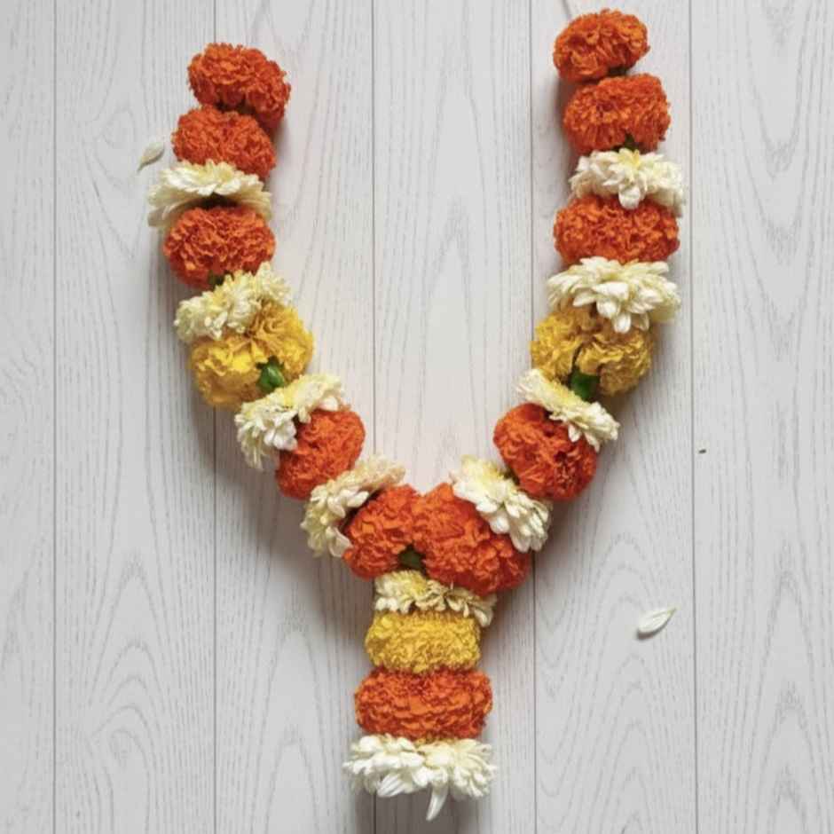 Pooja Garland